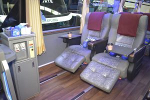 Bus Mewah Suryaputra