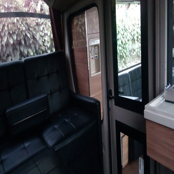 premium-bus-manhattan-non-toilet-6