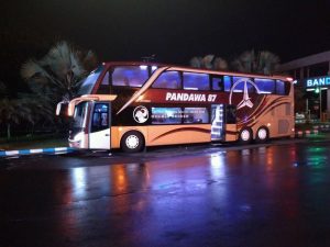 Bus Premium Pandawa 87