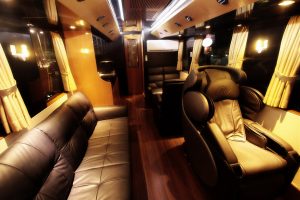 Caravan Bus Platinum AM Trans